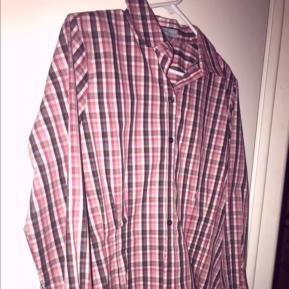 Foxcroft Button Up striped Shirt. Wrinkle Free.